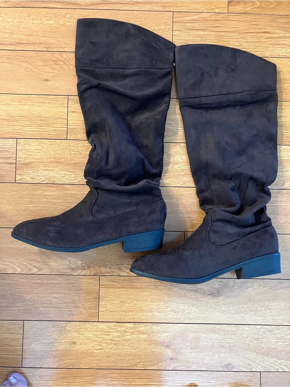 Classic Women's Tall Brown  Suede Boots, Size 12 ( 43 ), NEW